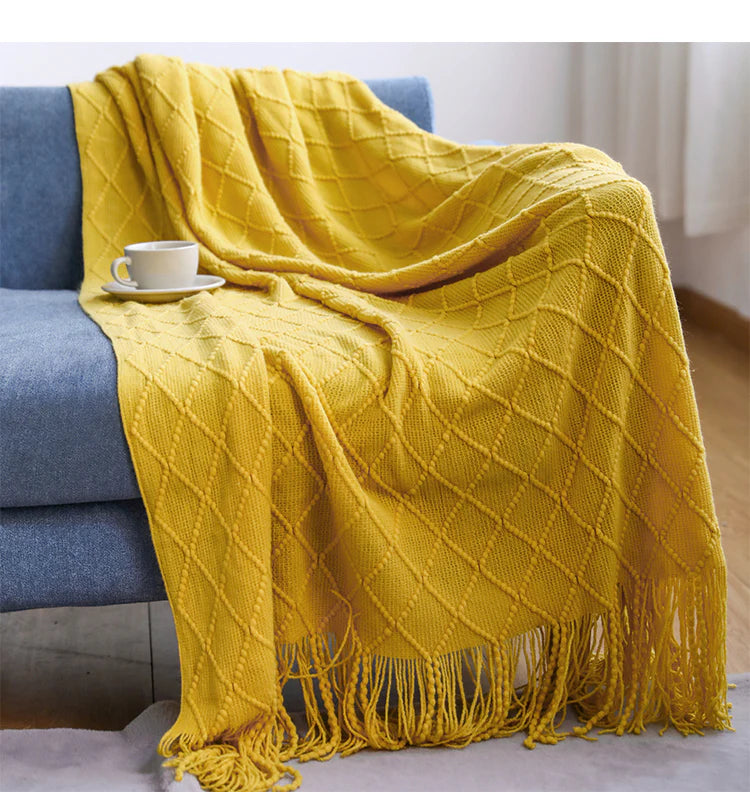Cozy Throw On (Chair/Bed) – Warm & Soft Comfort