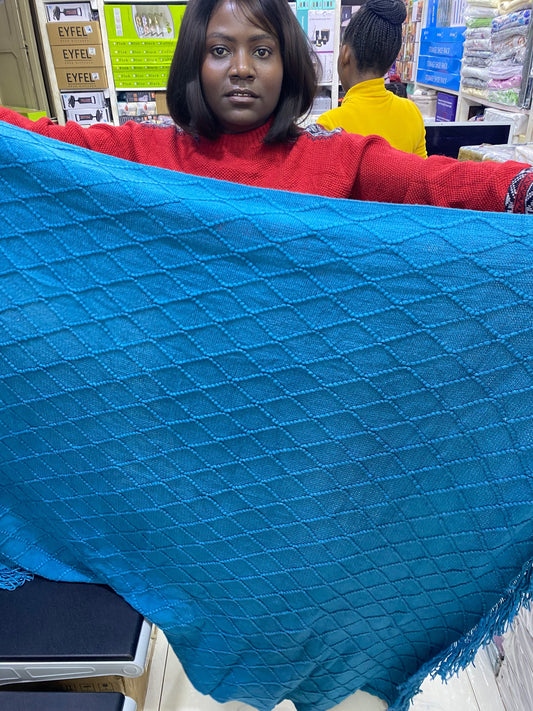 Cozy Throw On (Chair/Bed) – Warm & Soft Comfort