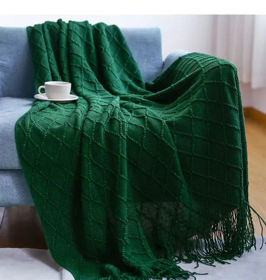 Cozy Throw On (Chair/Bed) – Warm & Soft Comfort